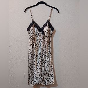 Private Luxuries Chemise Womens Small